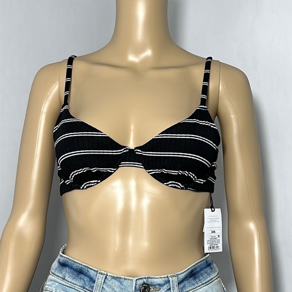 Shade & Shore Other - Shade & Shore Black Bikini Top With White Stripes Underwire (45W0K4)